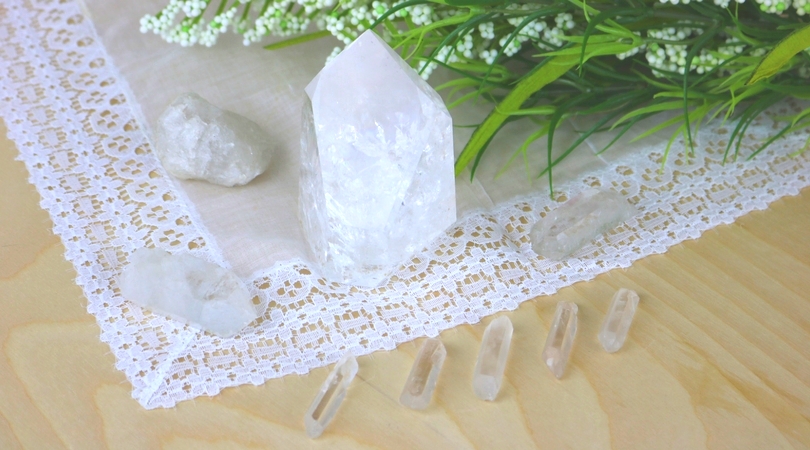 Labradorite is a beloved stone; famous for flashing colors. An excellent choice for protection, spiritual connection, enhancing psychic abilities, and wearing as gorgeous jewelry. Learn more in this blog post!